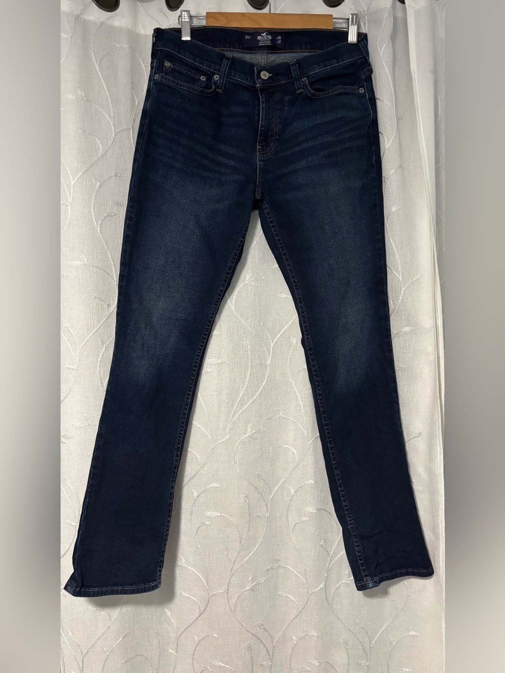 Hollister Men’s Dark Indigo Jeans